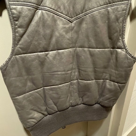 Burberry Blue Label Women Metallic Vest Size 38 - Picture 8 of 11